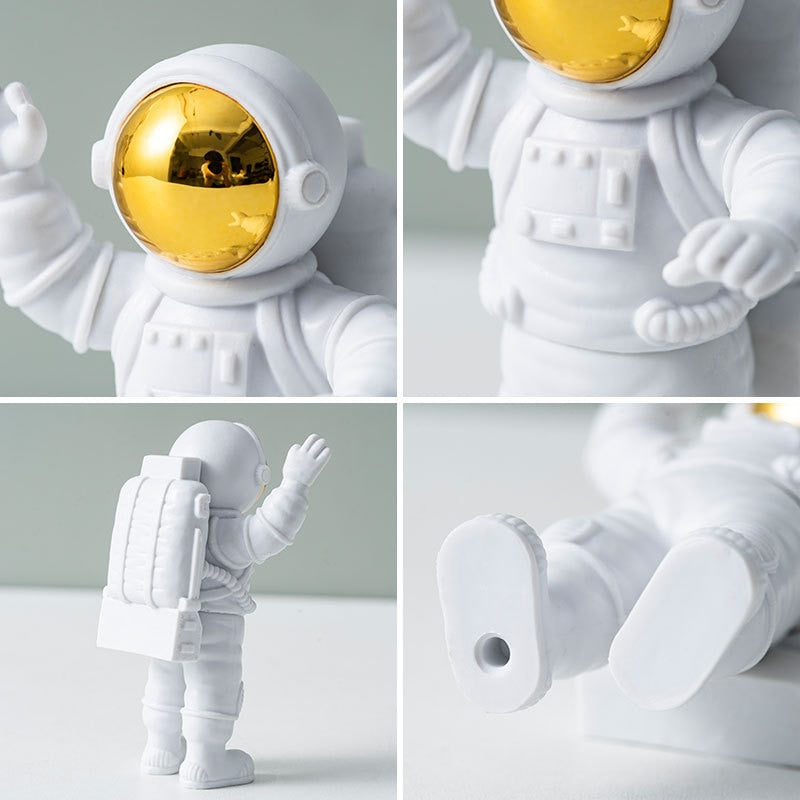Astronaut and Moon Figures/4 pcs